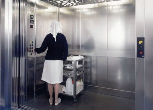 Больничный лифт